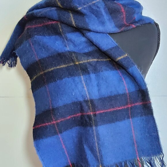 Isotoner gloves and scarf - Picture 3 of 5